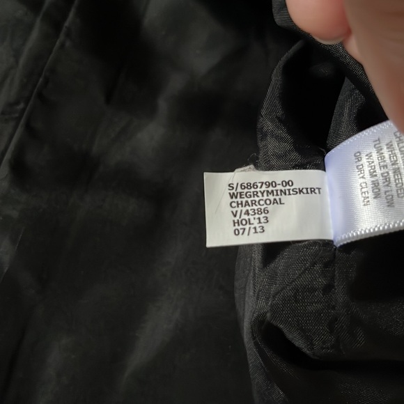 Banana Republic Black And Gray Stripe Wool Mini Skirt Size 8 - Picture 8 of 11
